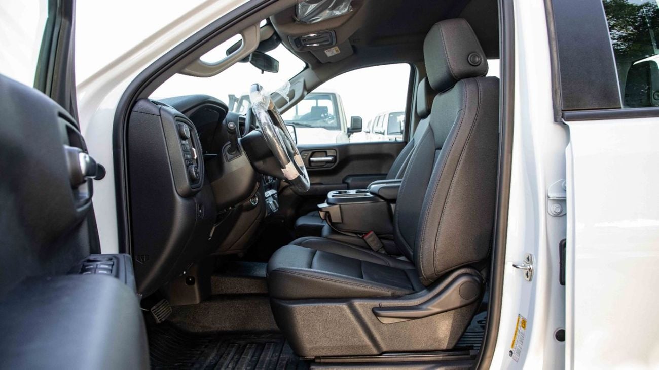 شيفروليه سيلفارادو V8 5.3L PICK-UP 4WD | 2025 | For Local Registration +10%