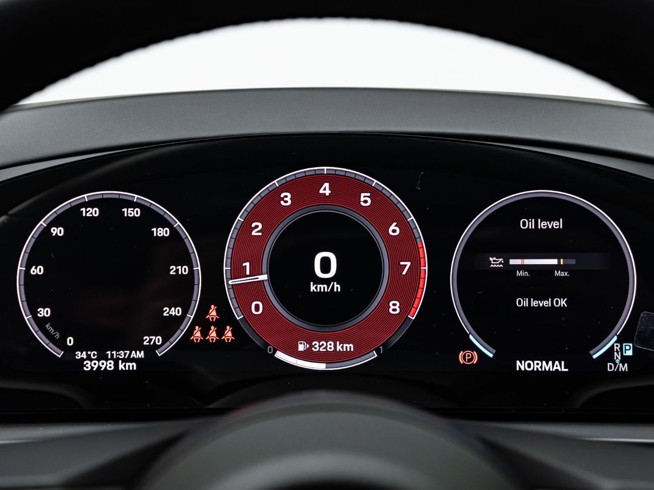 Porsche Cayenne Base Coupe 2025 Porsche Cayenne Coupe, March 2027 Porsche Warranty, Low KMs, GCC