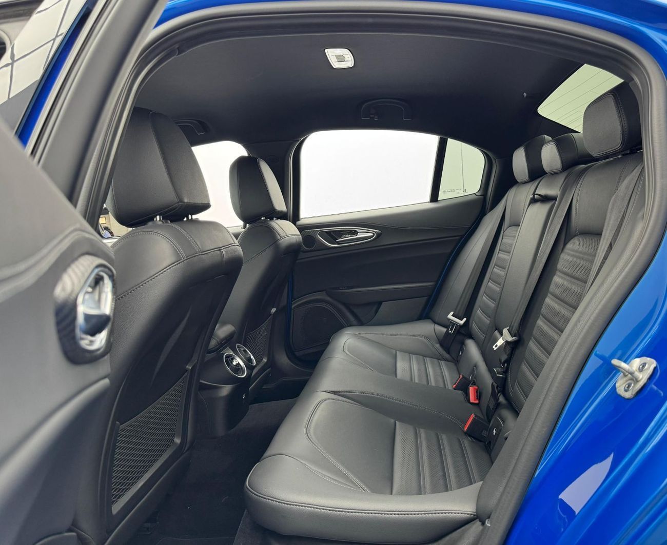 ألفا روميو جوليا 2023 Alfa Romeo Giulia Quadrifoglio, 1 Year Warranty, Service History