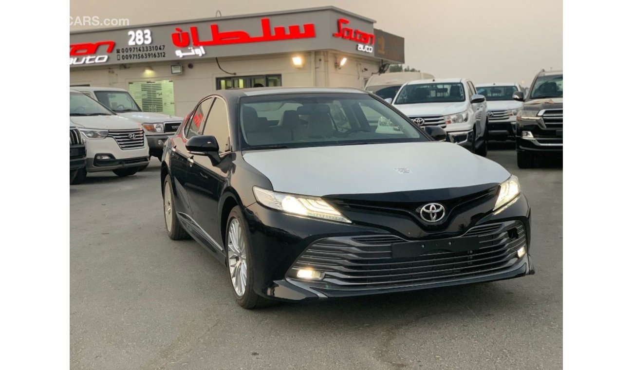 Toyota Camry Limited 3.5L V6 Gasoline with Push Start
