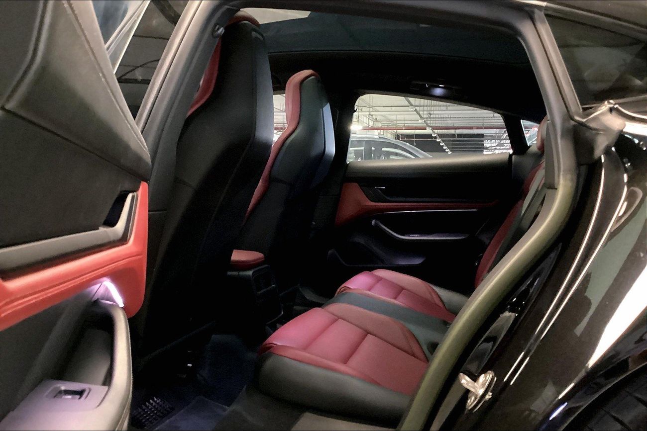 بورش تايكان Taycan | شامل الضمان | 0 ﺪﻔﻋﺓ ﺃﻮﻟﻯ