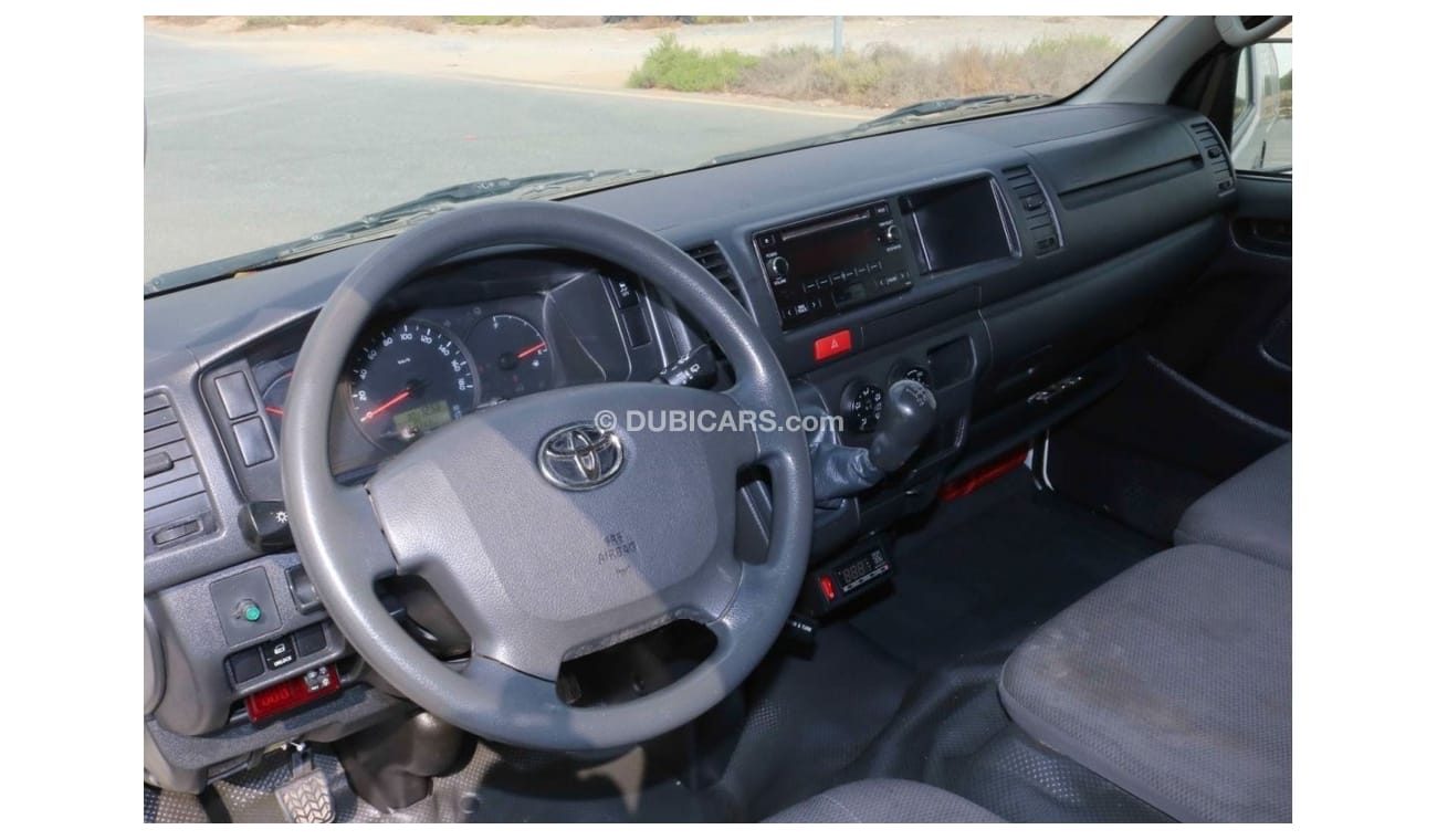 Toyota Hiace 2018 | HIACE FREEZER MULTI PURPOSE DELIVERY VAN WITH GCC SPECS AND EXCELLENT CONDITION