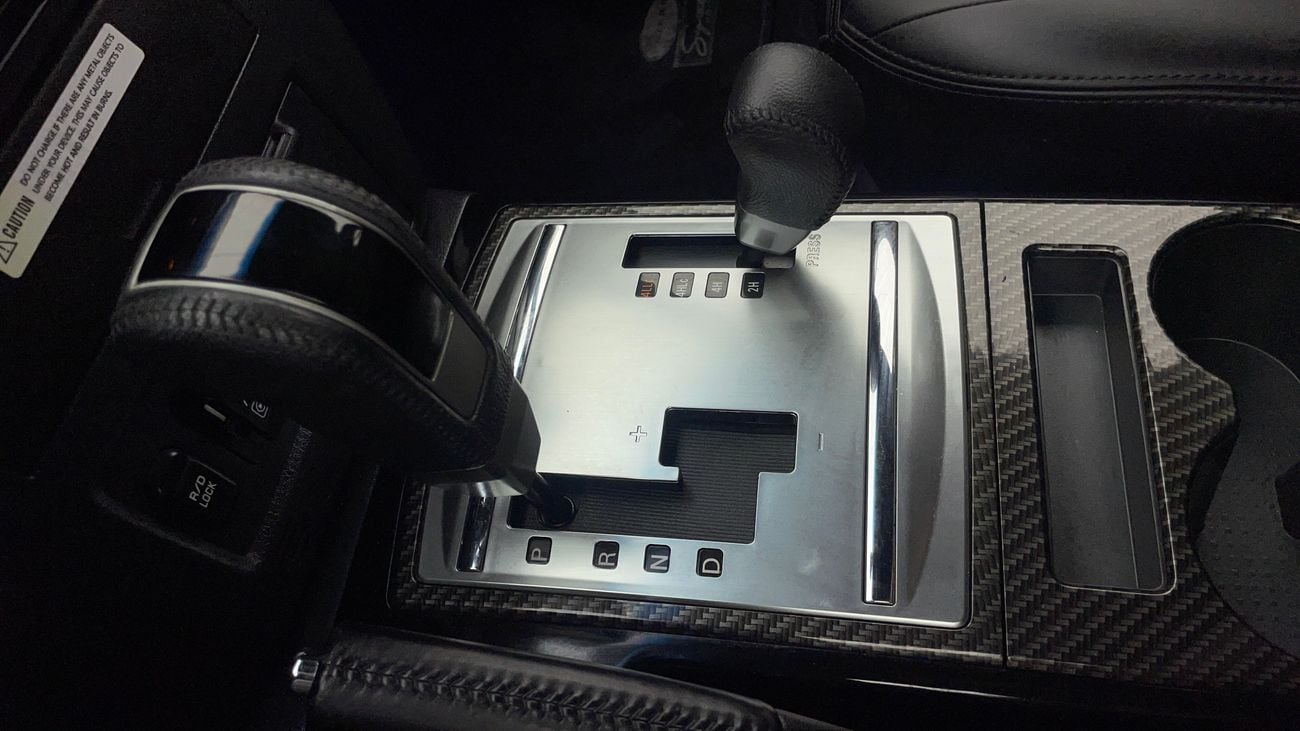 ميتسوبيشي باجيرو SIGNATURE EDITION 3.8 | بدون دفعة مقدمة | اختبار القيادة في المنزل