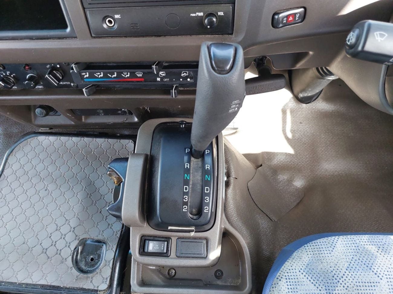 Mitsubishi Rosa MITSUBISHI ROSA BUS RHD 2015 MODEL 4.9 L DIESEL AUTOMATIC(PM30025)