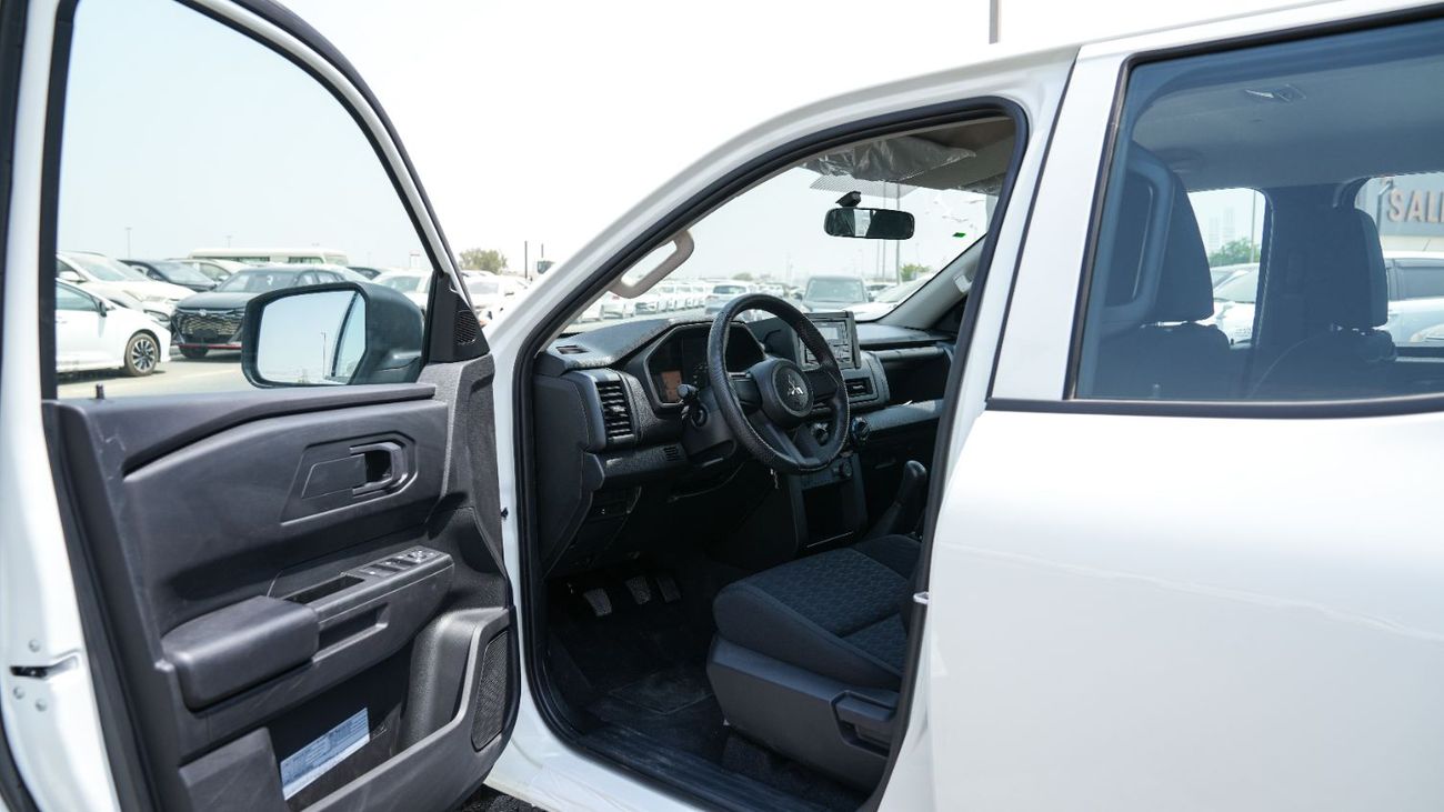 ميتسوبيشي L200 GLX جديدة تمامًا – محرك بنزين سعة 2.4 لتر، دفع رباعي، ناقل حركة يدوي – S09 – 2026 – للتصدير فقط