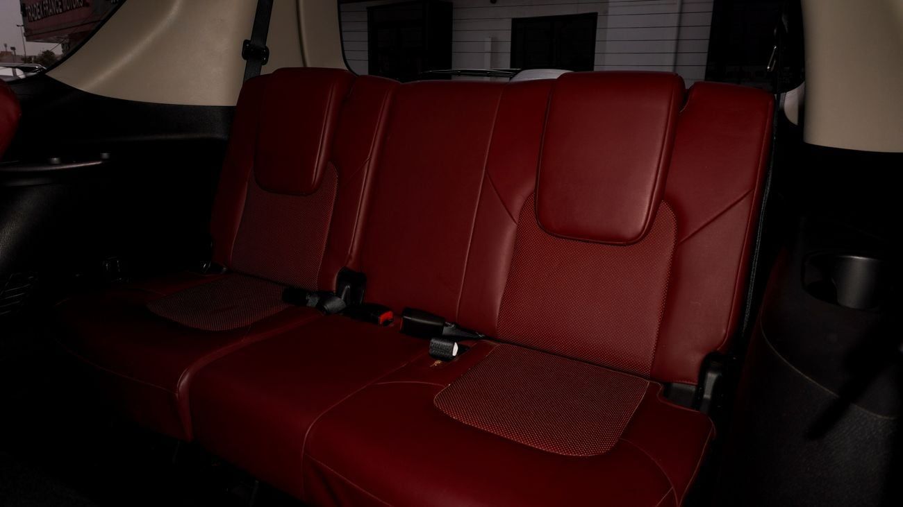 Nissan Patrol Platinum SE