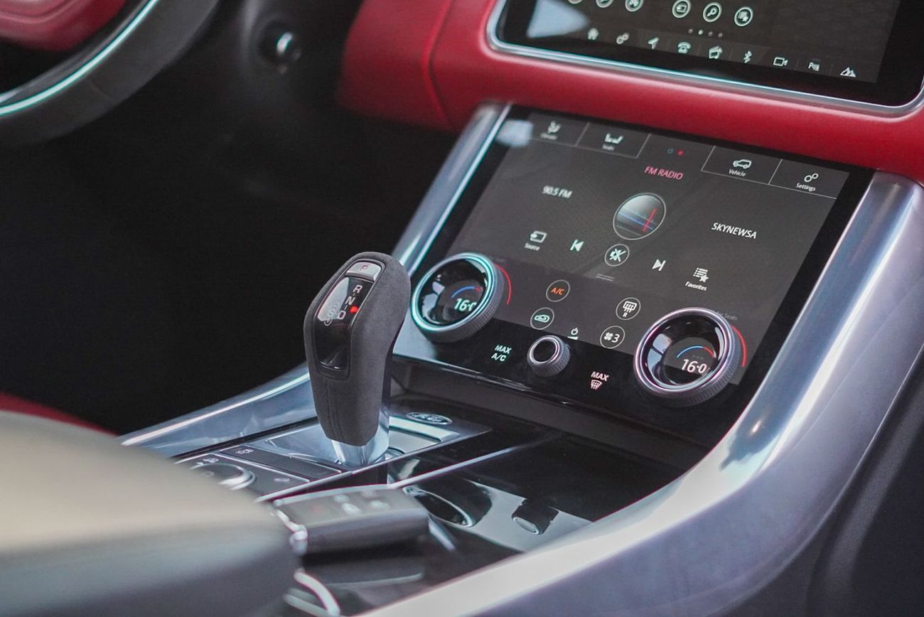 Land Rover Range Rover Sport HST 3.0L