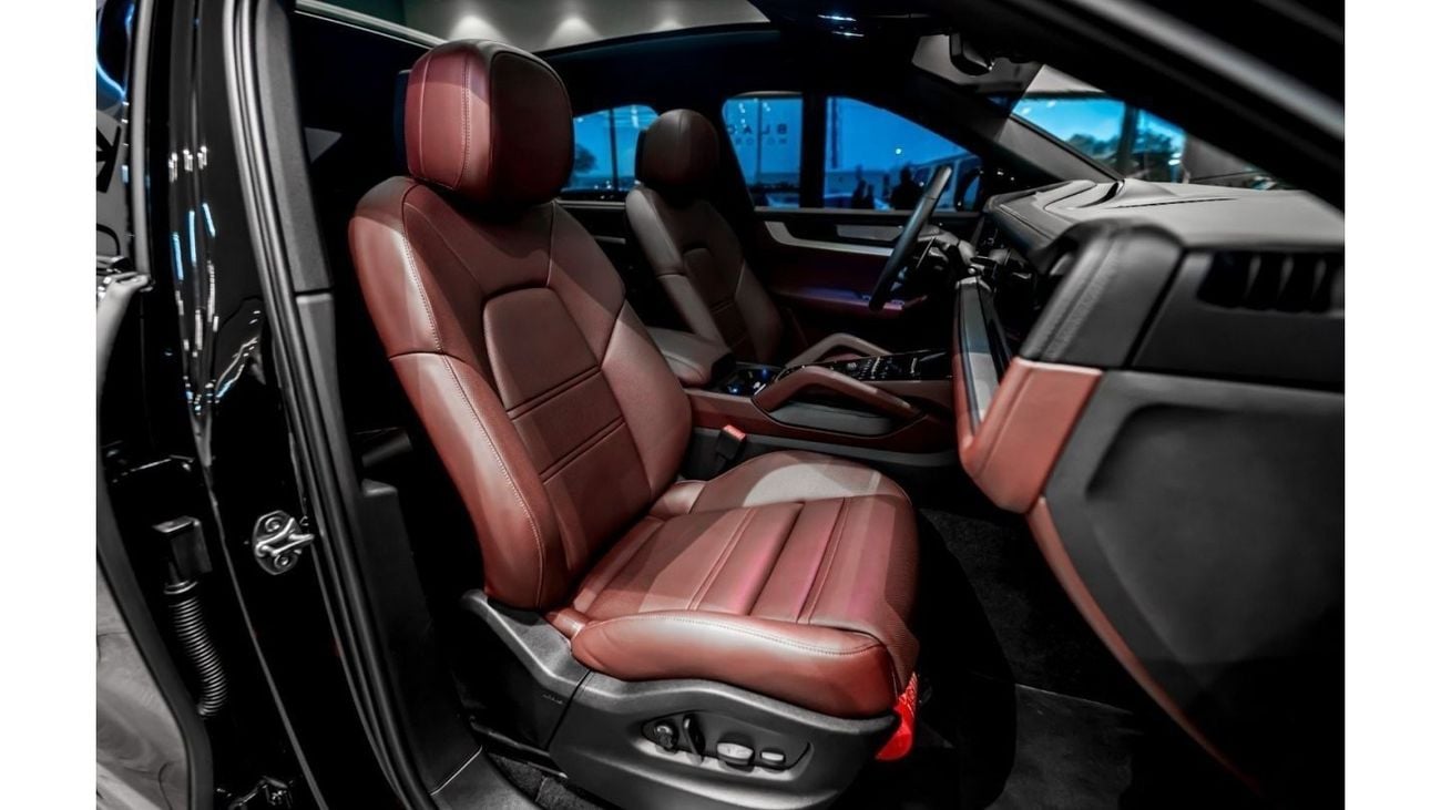 Porsche Cayenne 2024 Porsche Cayenne Coupe, 2025 Porsche Warranty, Low KMs, GCC