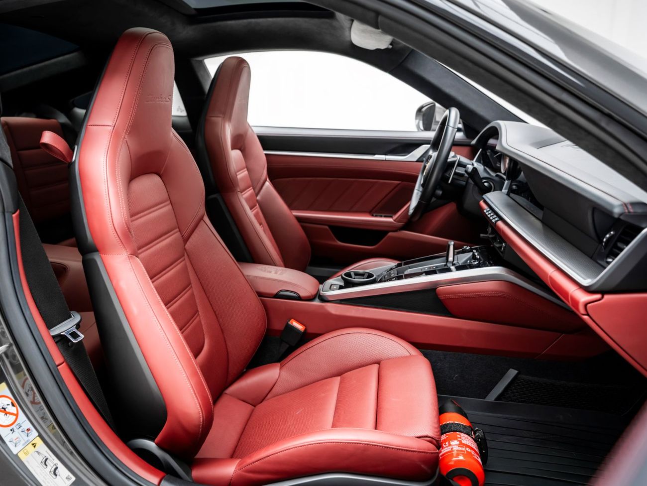 بورش 911 Turbo S 3.8L (640 HP) Coupe