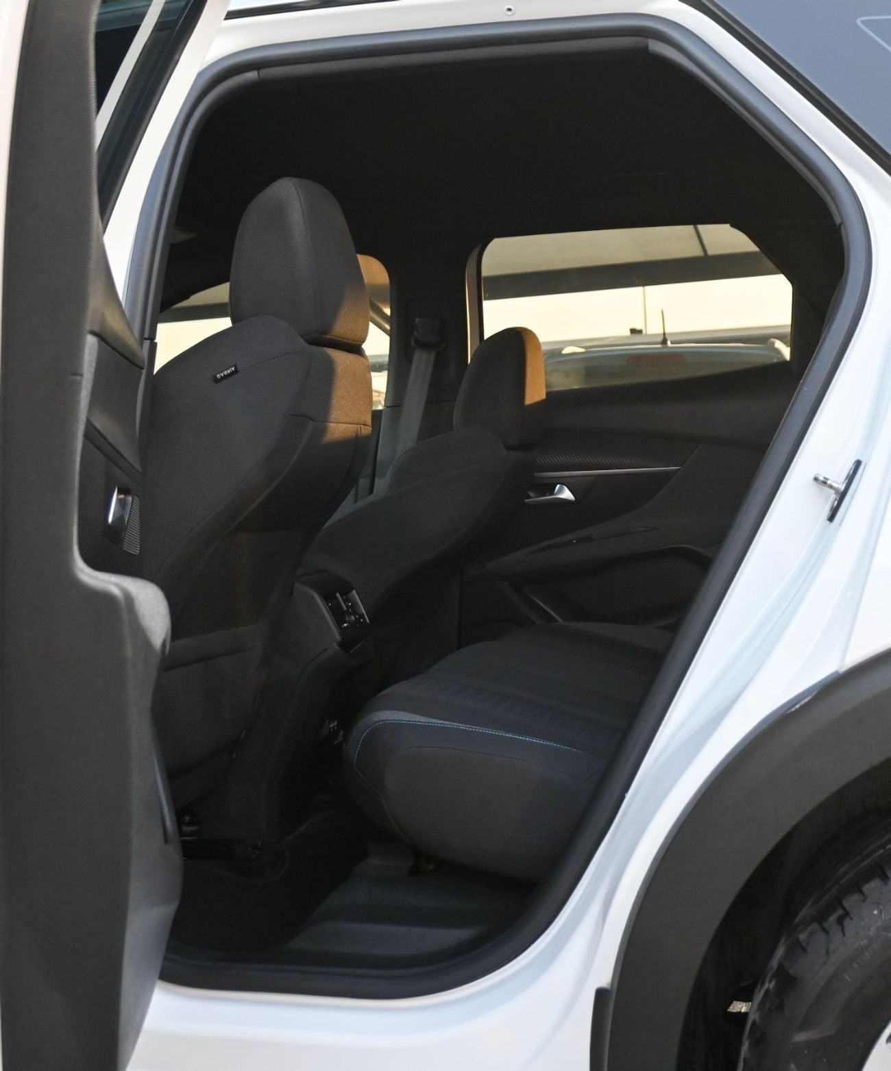 بيجو 3008 Peugeot 3008 1.6 L 2023 GCC & accident-free Excellent Condition 987 AED Monthly