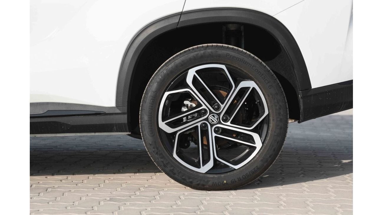 MG 1 2024 MG1 1.5 CVT LUXURY - White & Black inside Black teche | Export Only