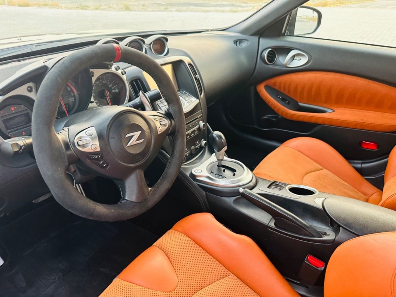 نيسان 370Z سبورت موديل 2016 خليجي فل مواصفات حاله ممتازه من الداخل والخارج مالك واحد من الوكاله