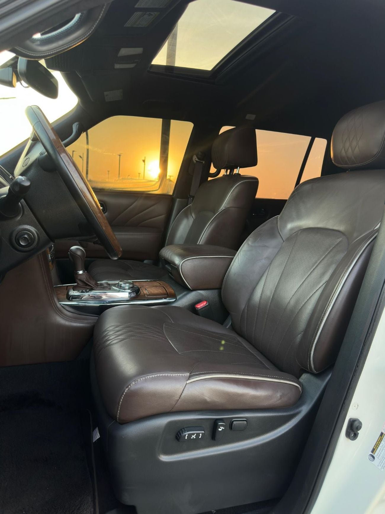 Infiniti QX80