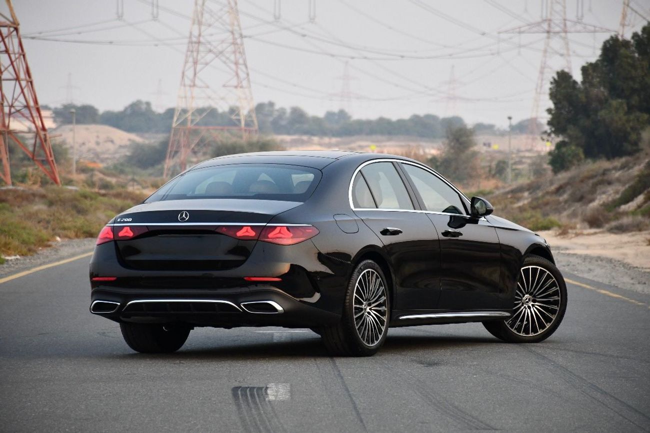 مرسيدس بنز E200 MERCEDES E200 2026 0KM BLACK  TAN