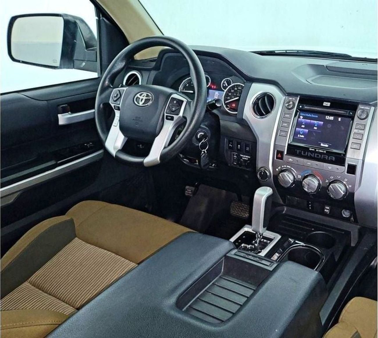 Toyota Tundra STD 5.7L - 8CYL - EXCELLENT CONDITION