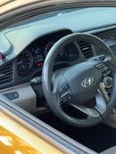 Hyundai Elantra Standard 2.0L GCC 2.0L