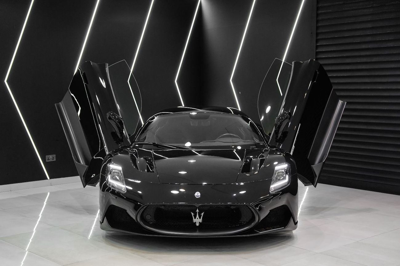 Maserati MC20 Std 3.0L Nettuno V6, Lift System, E-LSD, Very Low KM!!