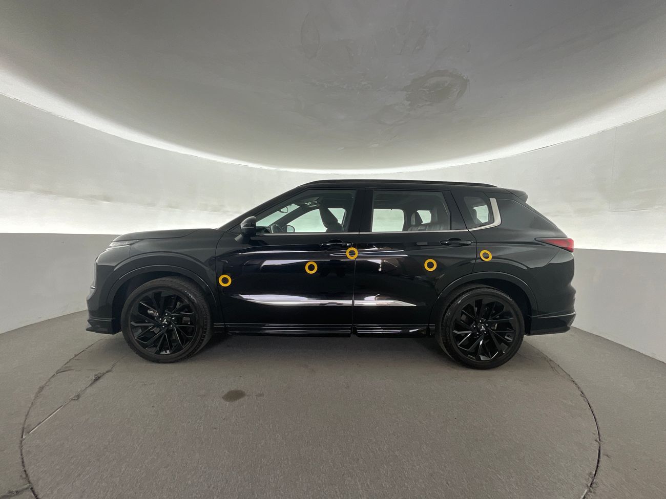 ميتسوبيشي آوتلاندر Premium - Launch Edition | شامل الضمان | 0 ﺪﻔﻋﺓ ﺃﻮﻟﻯ