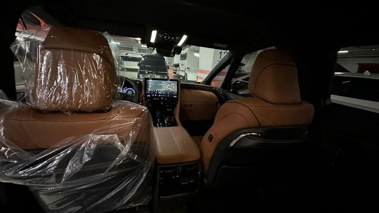 تويوتا ألفارد 2.5L 4WD HYBRID EXECUTIVE LOUNGE AUTOMATIC TRANSMISSION  (ONLY FOR RE EXPORT OUTSIDE GCC COUNTRIES )