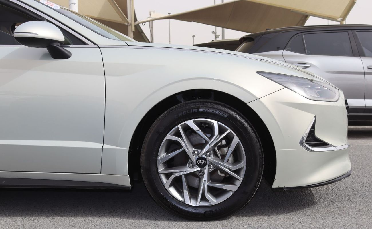 هيونداي سوناتا هيونداى سوناتا خليجى موديل 2020 -2.5L ممشىى 97000 كم  بسعر40000  بحاله ممتازه