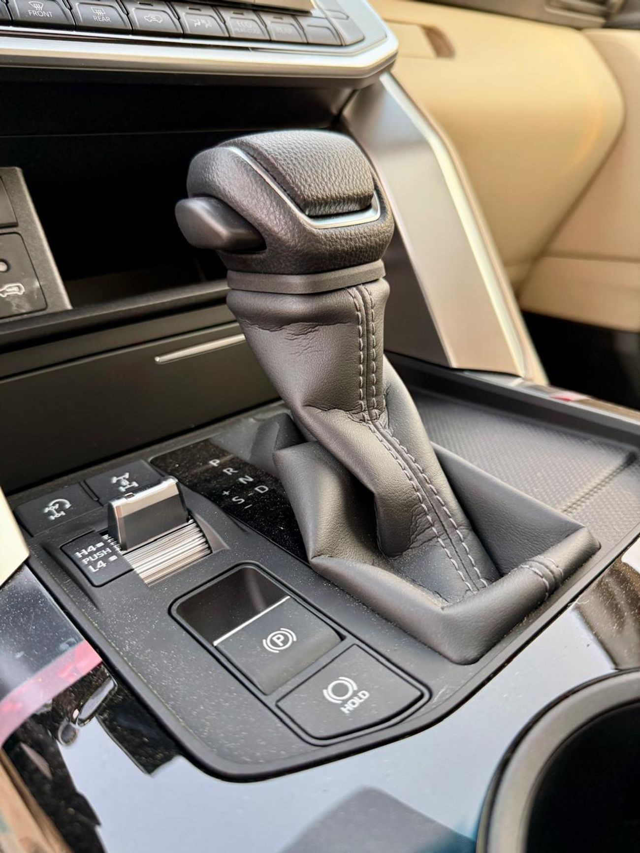 تويوتا لاند كروزر GXR 4.0L