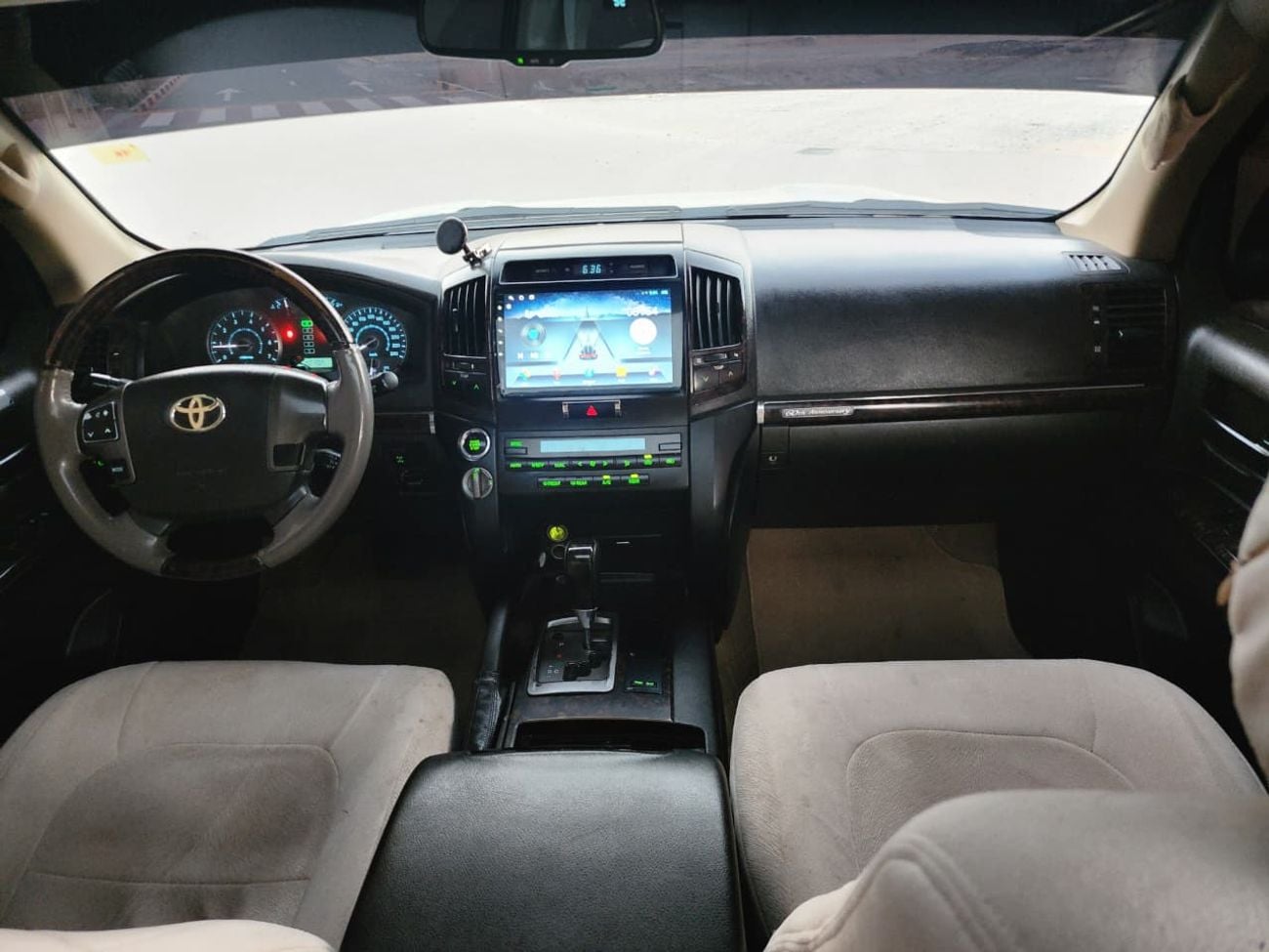 Toyota Land Cruiser GXR