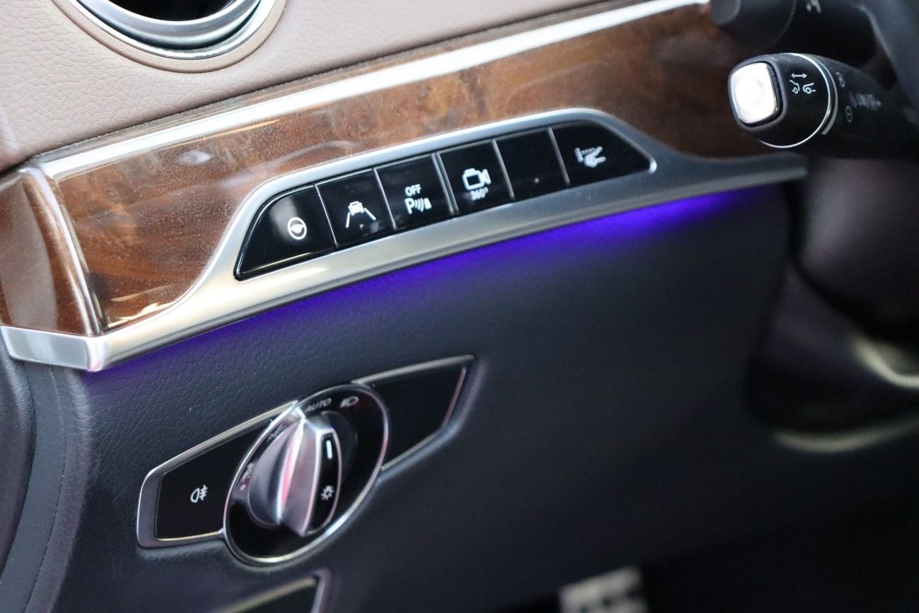 Mercedes-Benz S 500 High 4.7L Mercedes-Benz S500 / Full / 2015 / Free Accident / Only 92,000KM