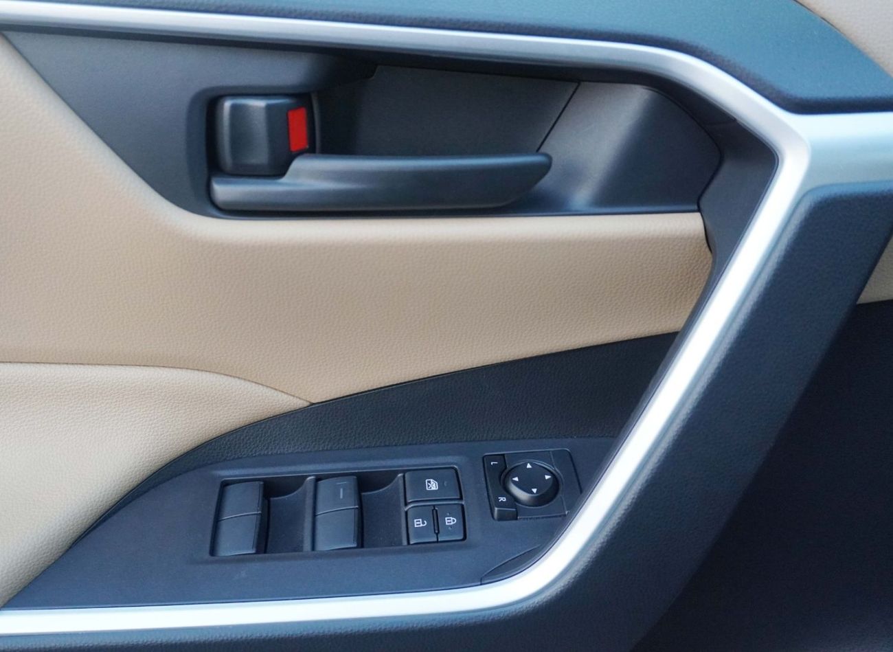 تويوتا راف ٤ 2.5L HEV