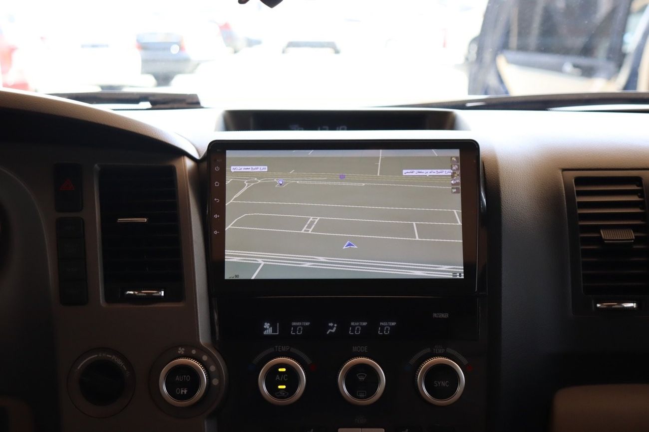 تويوتا سيكويا ليميتيد اعلى