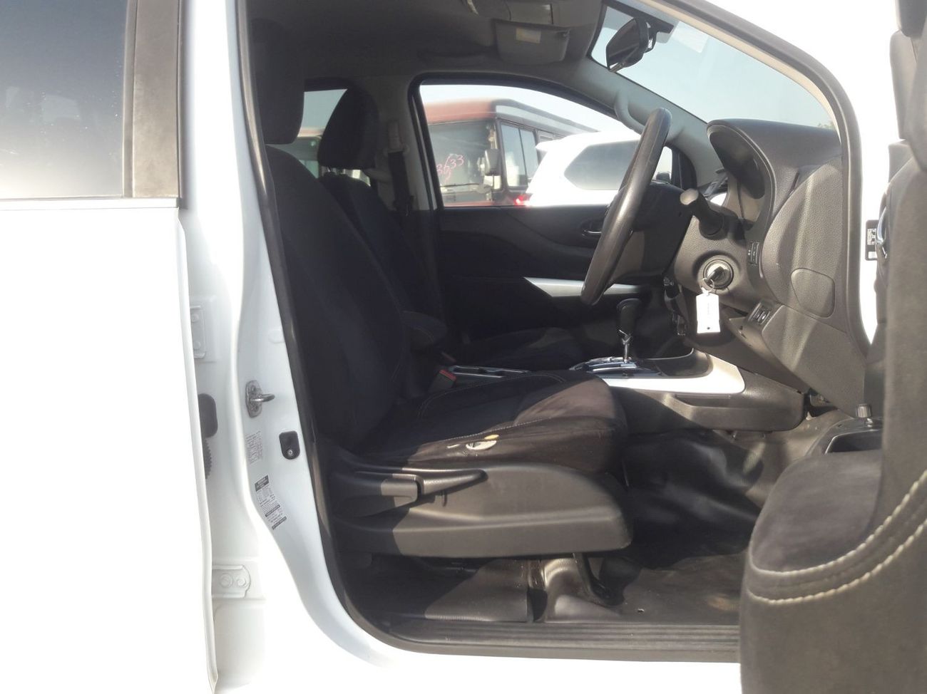 Nissan Navara NISSAN NAVARA RIGHT HAND DRIVE (PM1020)