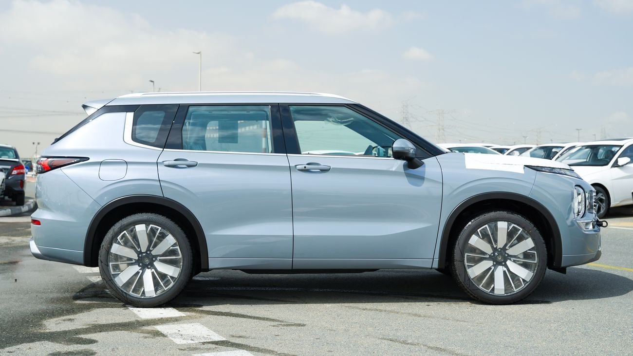 ميتسوبيشي آوتلاندر جديد كليًا 2026 ميتسوبيشي أوتلاندر بريميوم (G09)  2.5 لتر | 7 مقاعد | SUV | مواصفات الخليج | للتصدير