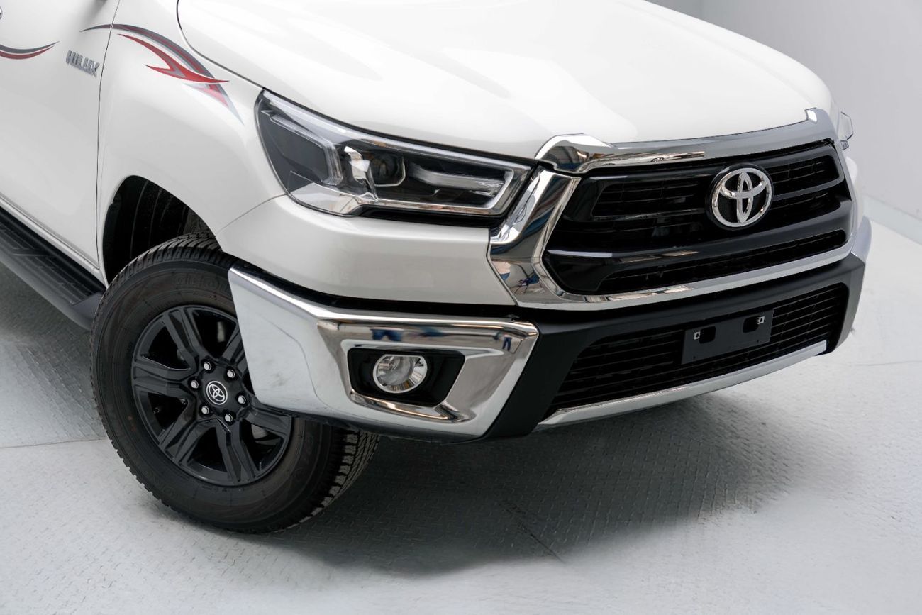 Toyota Hilux Double Cab 2.7L - Super White Inside Red | Export Only