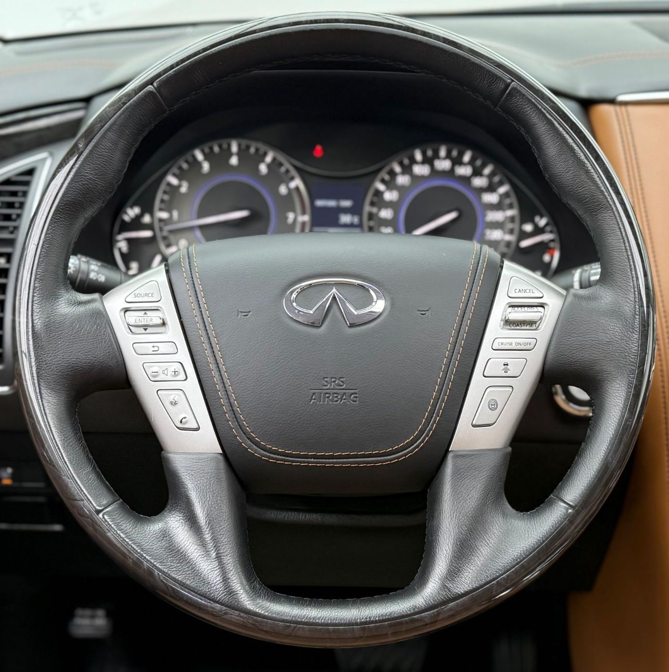 Infiniti QX80 Sensory 8 5.6L 2020 Infiniti QX80 Sensory, Warranty, Full Service History, Excellent Condition, GCC