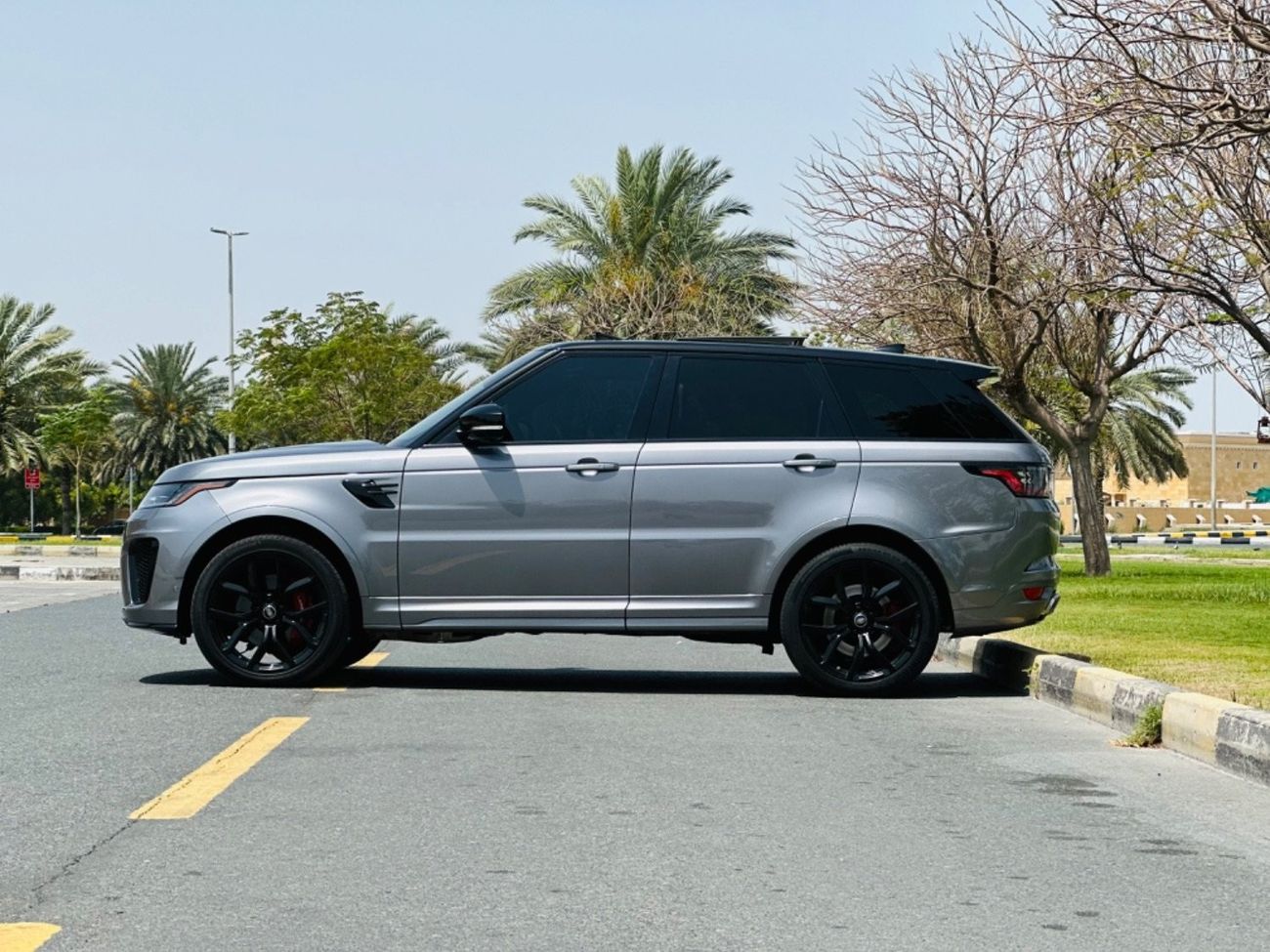 Land Rover Range Rover Sport RANGE ROVER SPORT SVR ORIGINAL V8 MODEL 2020