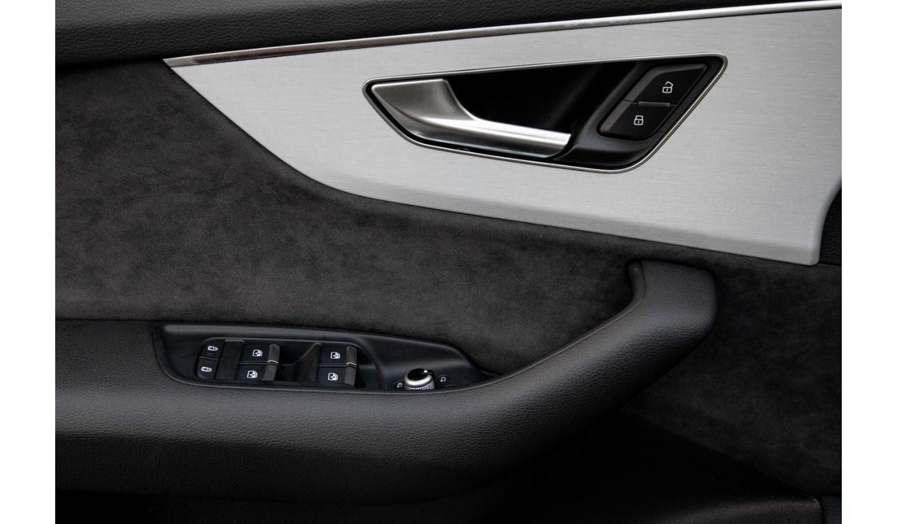 Audi Q7 55 TFSI quattro S-Line 3.0L 4,896 P.M  | Q7 S-Line | 0% Downpayment | Perfect Condition!