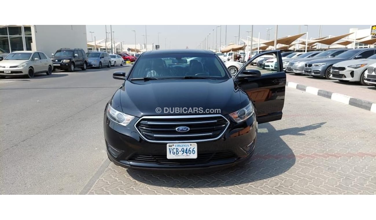 Ford Taurus SE very clean car