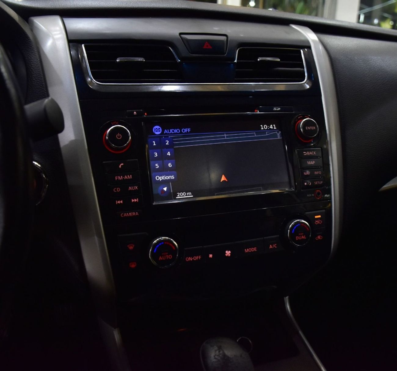 نيسان ألتيما EXCELLENT DEAL for our Nissan Altima 3.5 SL ( 2013 Model ) in Silver Color GCC Specs