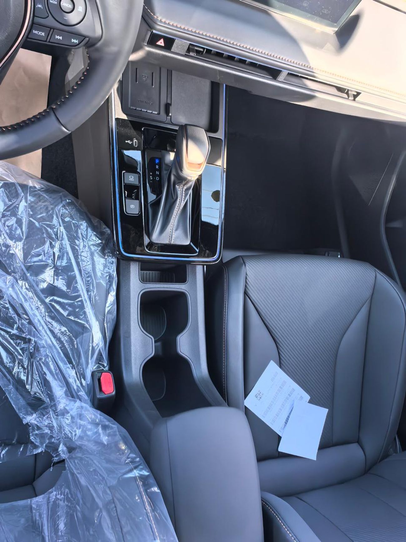 Toyota Frontlander TOYOTA FRONTLANDER,2.0L,HYBRID,LUXURY,NEW SHAPE,SUNROOF,RADAR,LEATHER SEATS,DRIVER POWER SEATS,4CAME