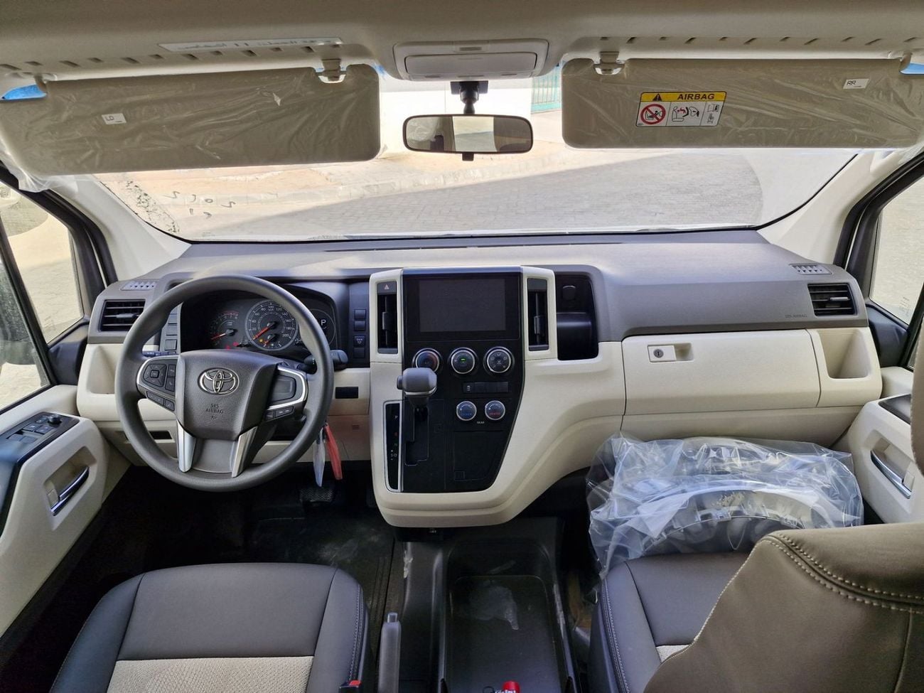 تويوتا هاياس Toyota Hiace 3.5 AT 2026 full option with automatic door