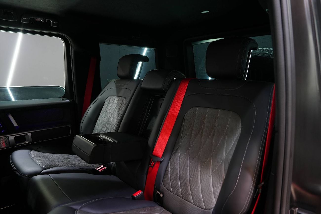 مرسيدس بنز G 63 AMG 4x4² هيكل خارجي/داخلي من ألياف الكربون، رف سقف، محاور بوابة، مواصفات خليجية!!