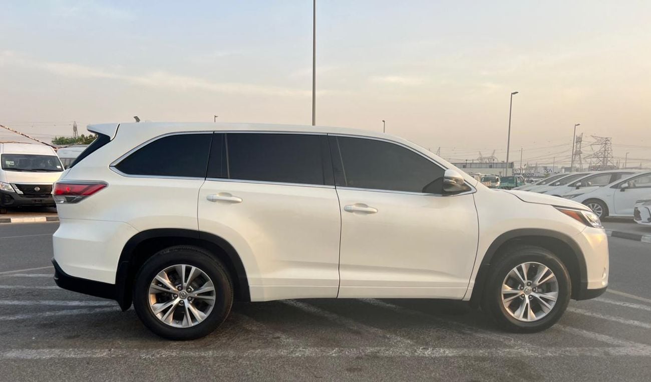 Toyota Highlander 2015Toyota Highlander  -3.5L-V6 -AWD 4x4 - Rear CAM -Automatic seat -trunk Automatic-