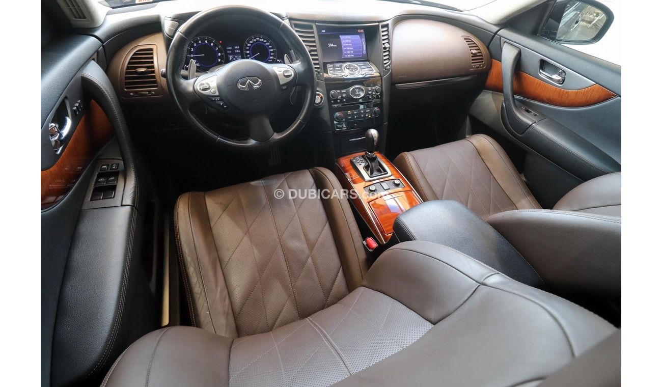 Infiniti QX70 S51