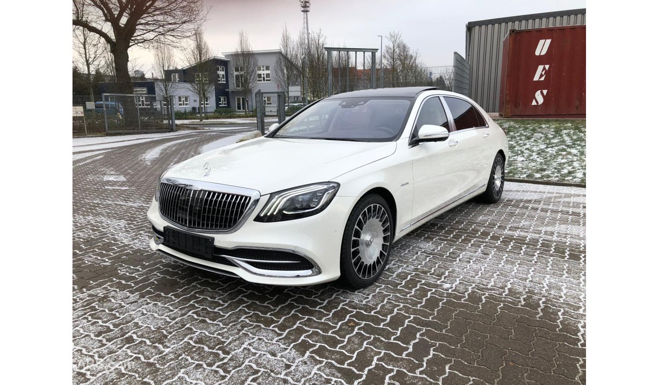 Mercedes-Benz S 560 MAYBACK PETROL A/T