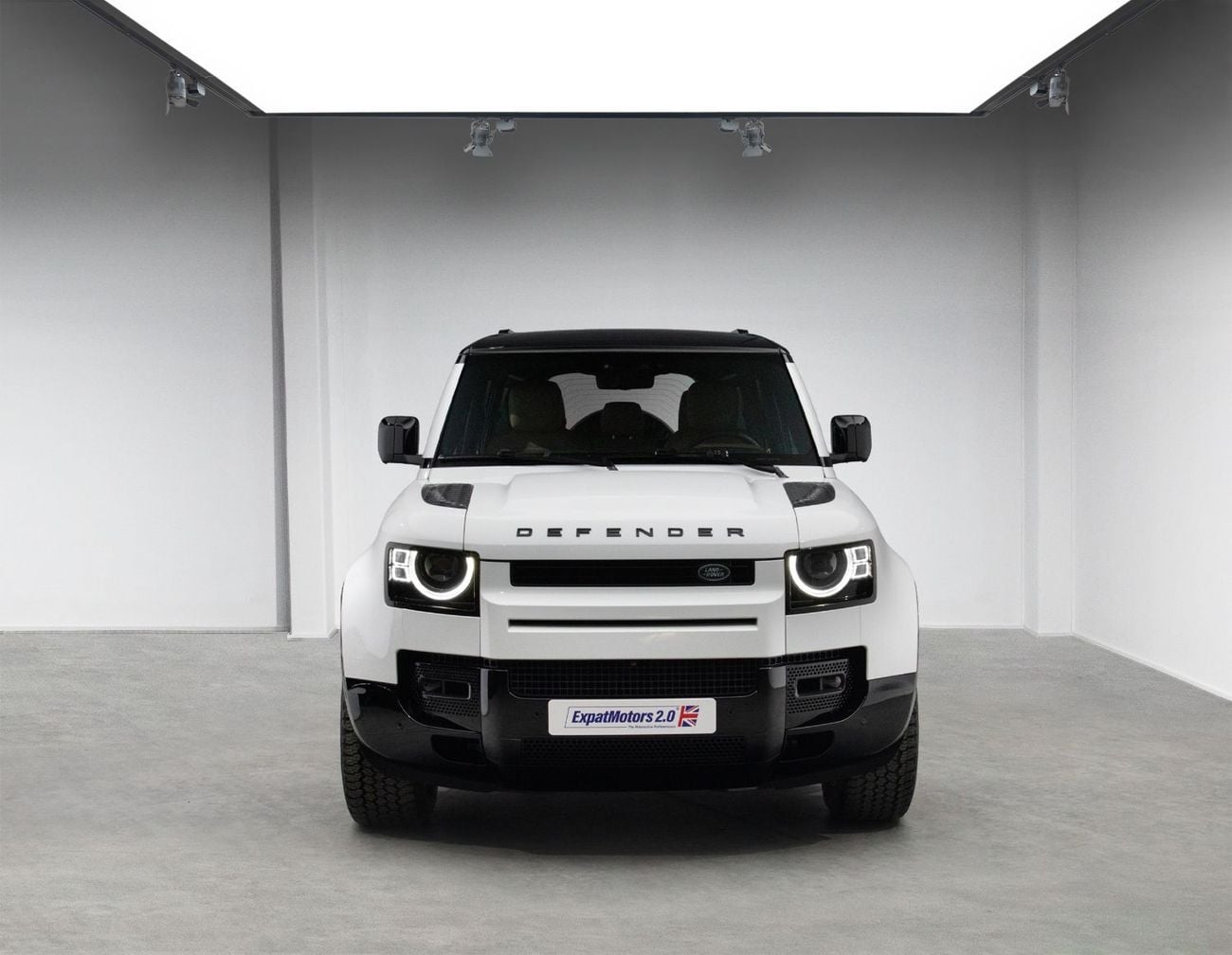 لاند روفر ديفندر P400 110 X-Dynamic HSE 3.0L (5 Seater)