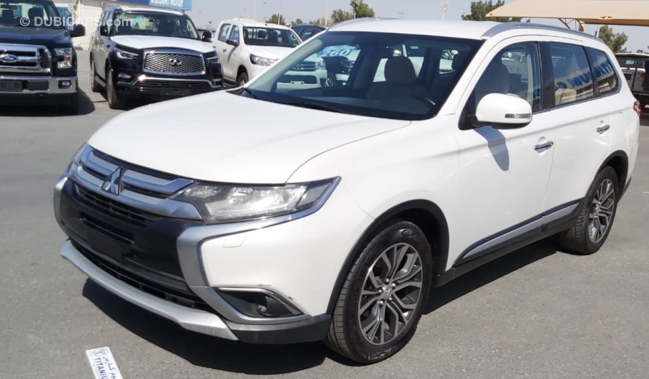 Mitsubishi Outlander MITSUBISHI  OUTLANDER 2.4 2017 109050KM  45000AED WITH VAT AND CUSTOM