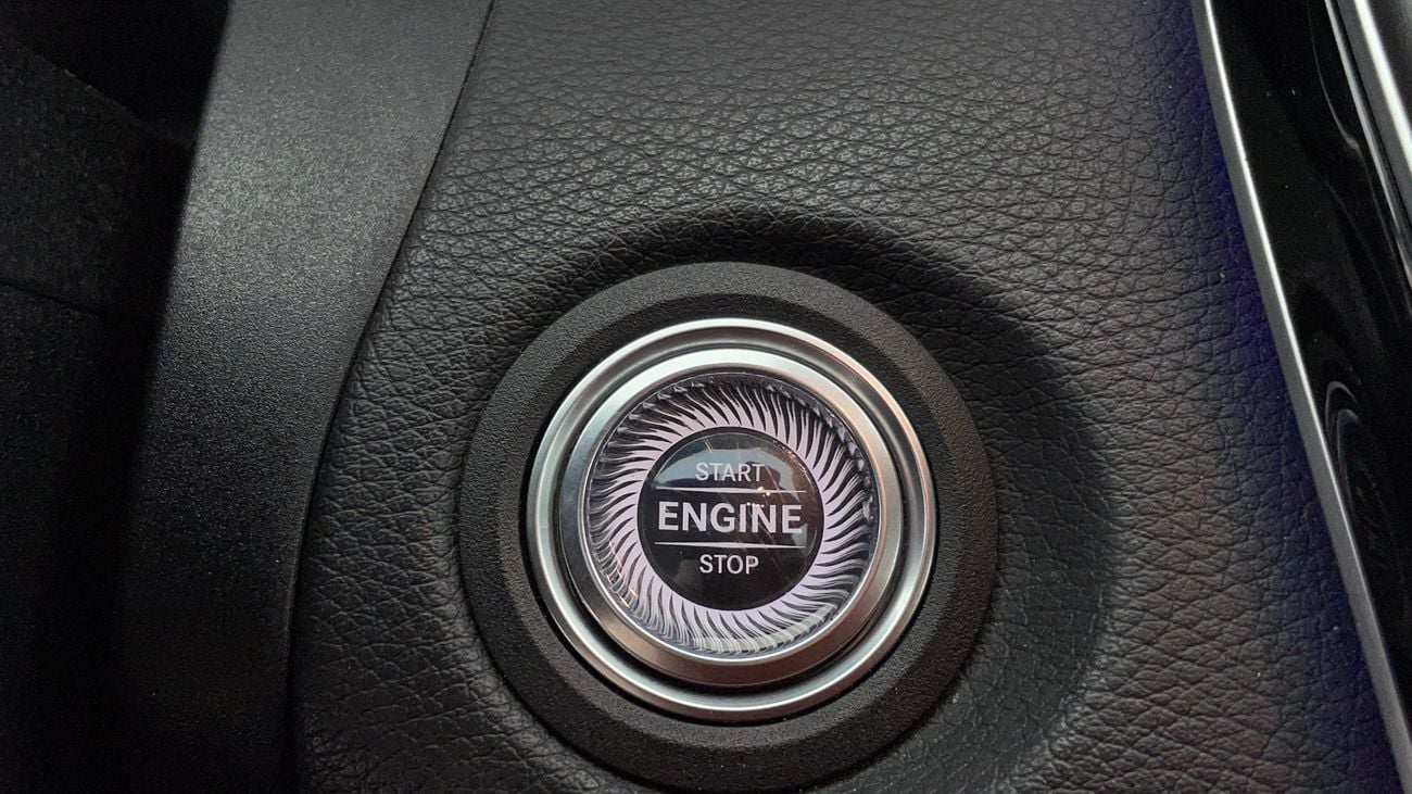 Mercedes-Benz C 300 PREMIUM + AMG SPORT PACK 2 | Zero Down Payment | Free Home Test Drive