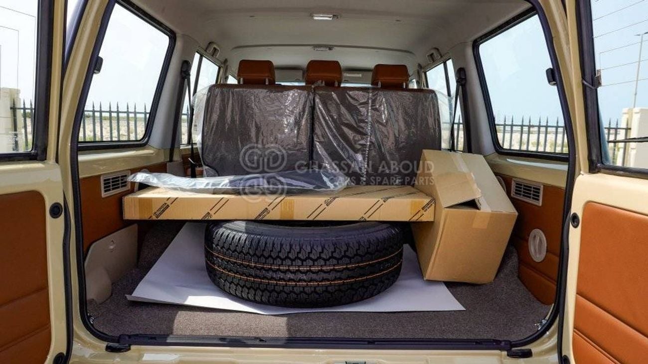 Toyota Land Cruiser 70 LC 76 Hardtop LX 4.0L
