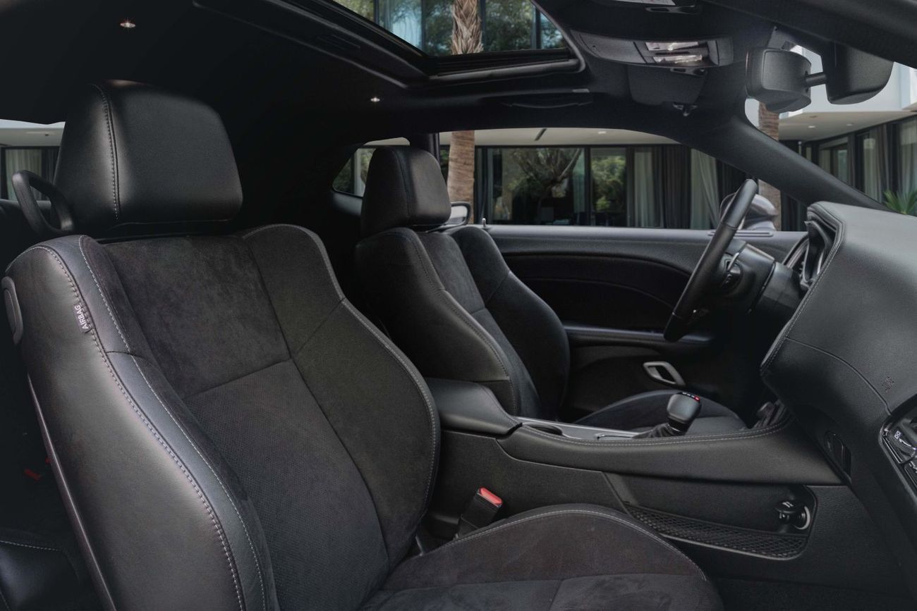 Dodge Challenger Challenger RT | 3,721 P.M | 0% Downpayment | Immaculate Condition!