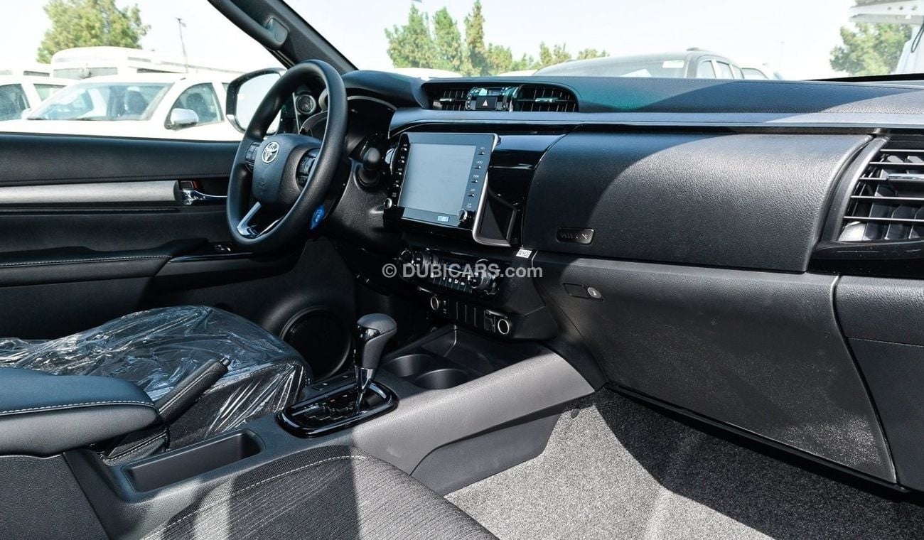 تويوتا هيلوكس Adventure SR5 2.8L Diesel A/T