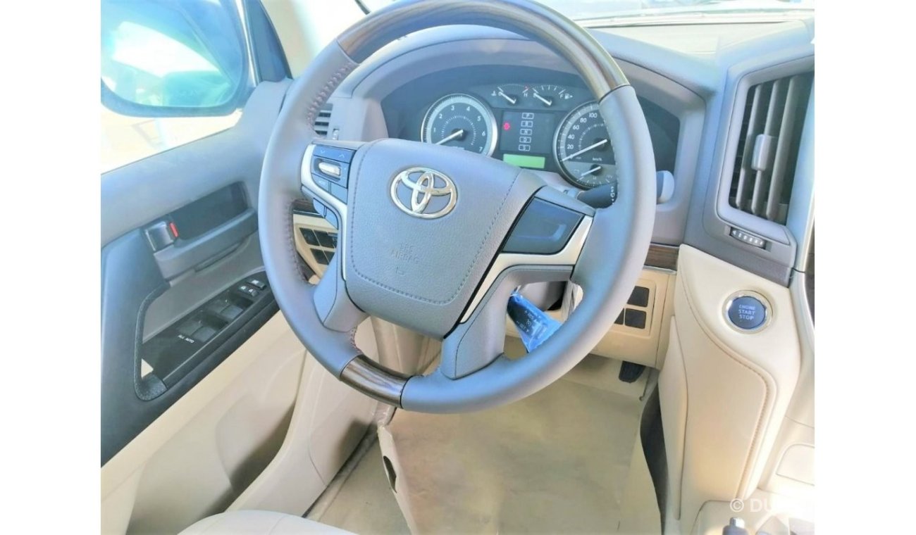 Toyota Land Cruiser v6 gxr  petrol